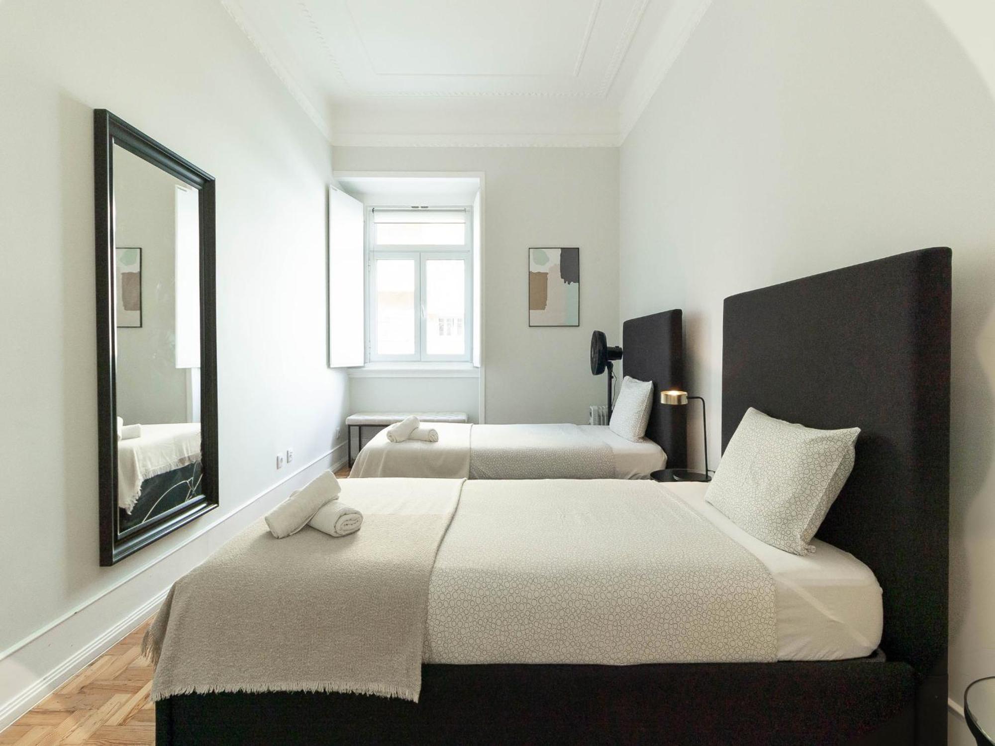 Akicity Lisboa Iris Kültér fotó