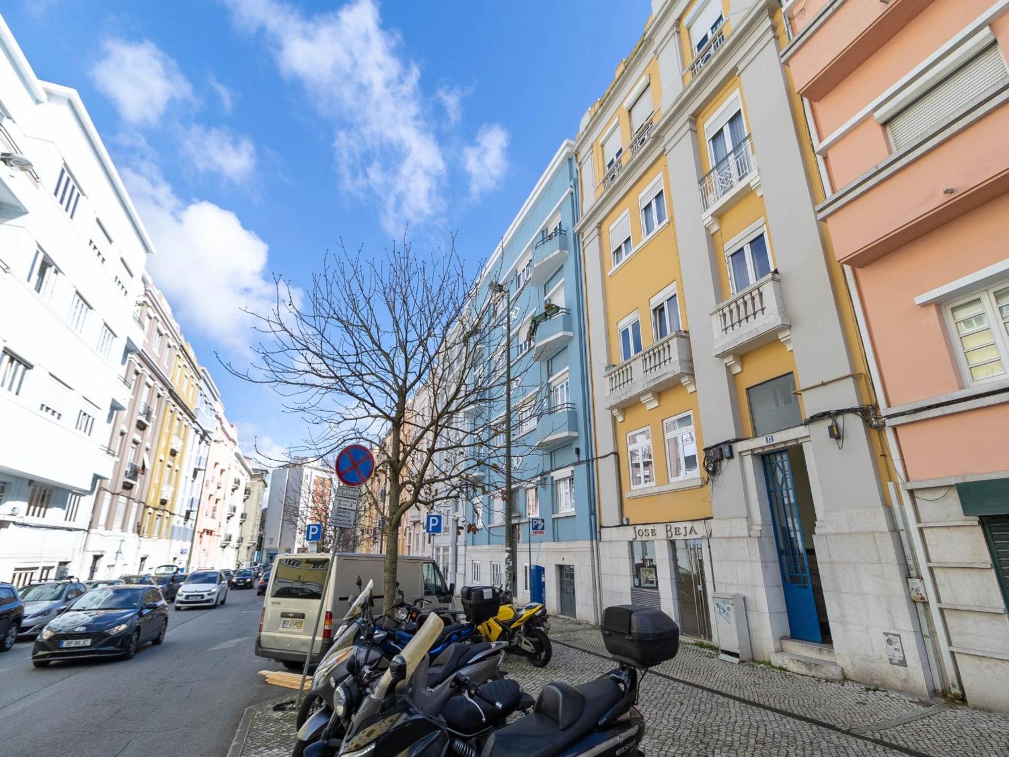 Akicity Lisboa Iris Kültér fotó
